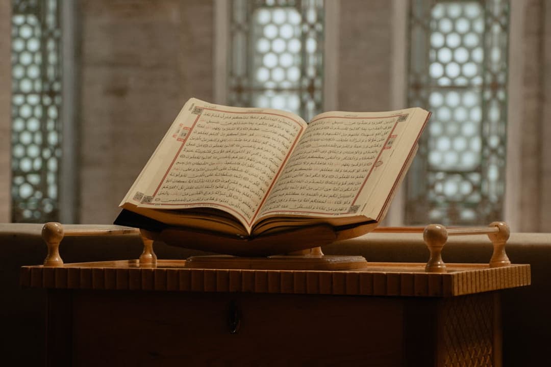 Open Quran, learn to read with tajweed under Ayesha Azmat